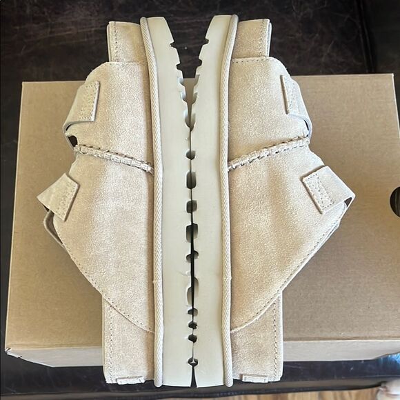 UGG Hi Slide Womens 8 - Picture 1 of 10